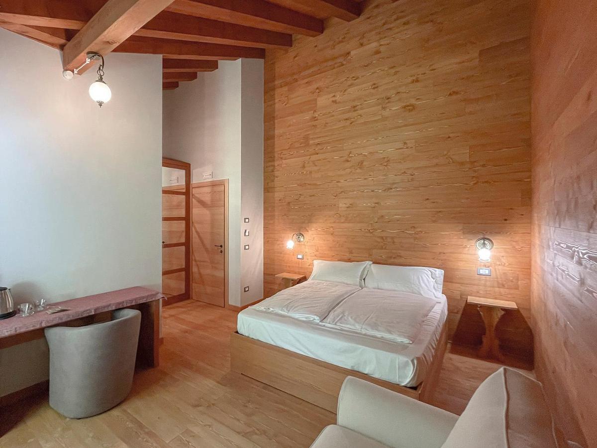 Relais Sauc&SPA - Agriturismo Piancavallo Camera foto