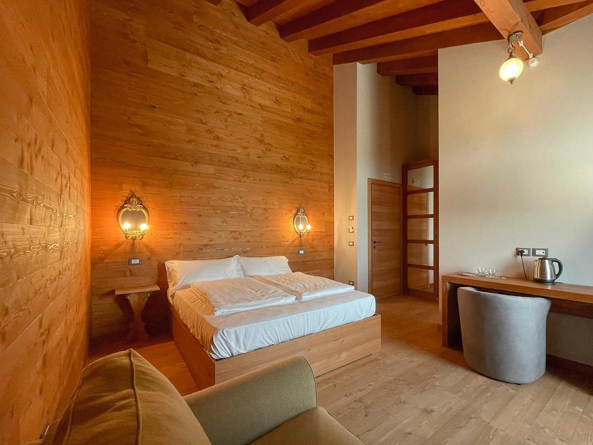 Relais Sauc&SPA - Agriturismo Piancavallo Camera foto
